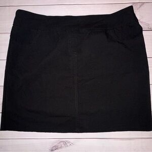 Erin London Women's Black Skort - Size 16 
Tennis pickleball Hiking Walking 🌼